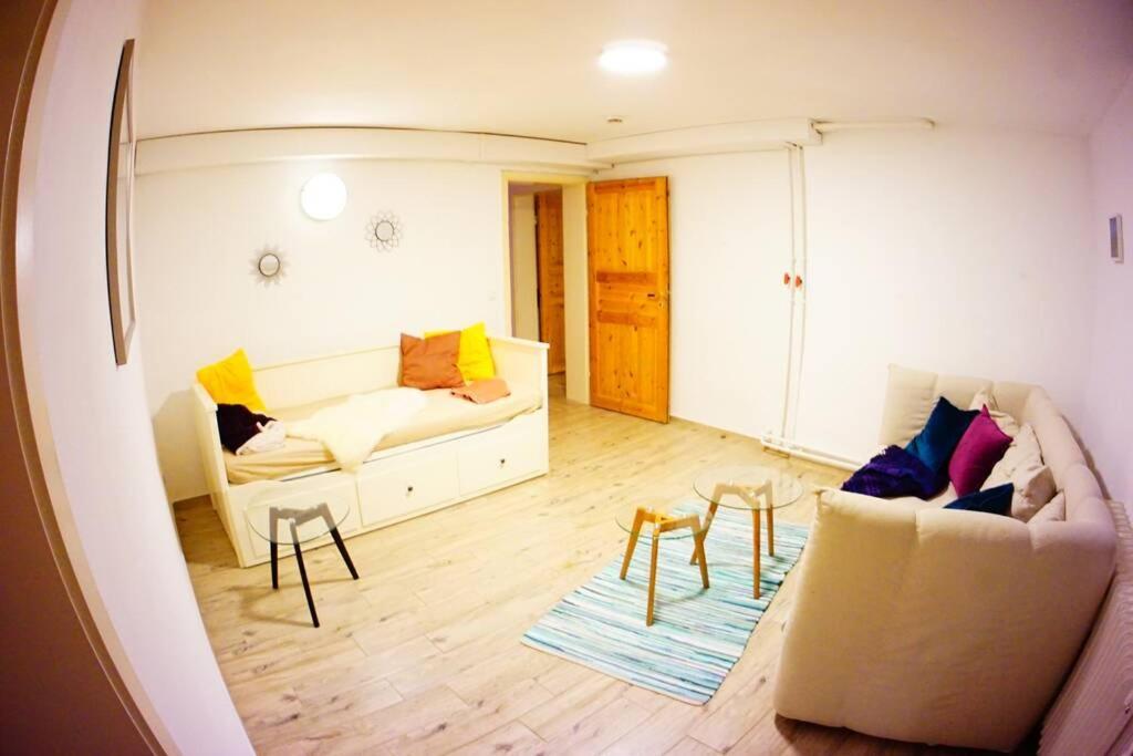Gemuetliche 3-Zkb Wc Souterrainwohnung In Bestlage Hamburg Exterior foto