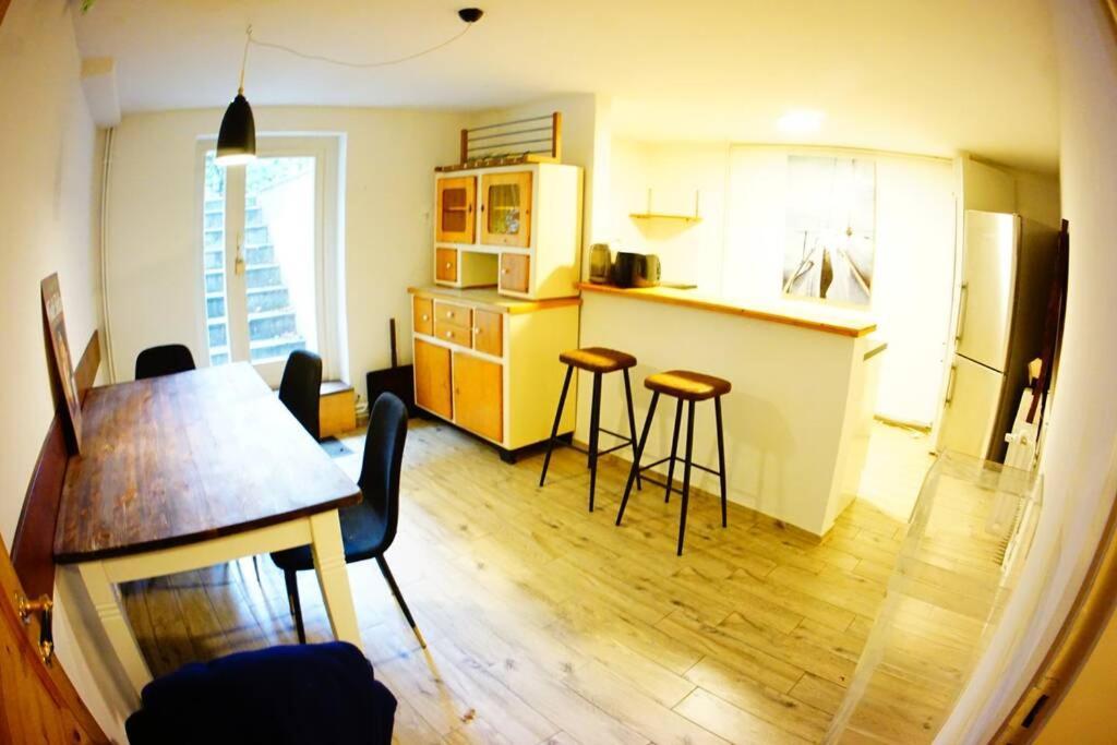 Gemuetliche 3-Zkb Wc Souterrainwohnung In Bestlage Hamburg Exterior foto