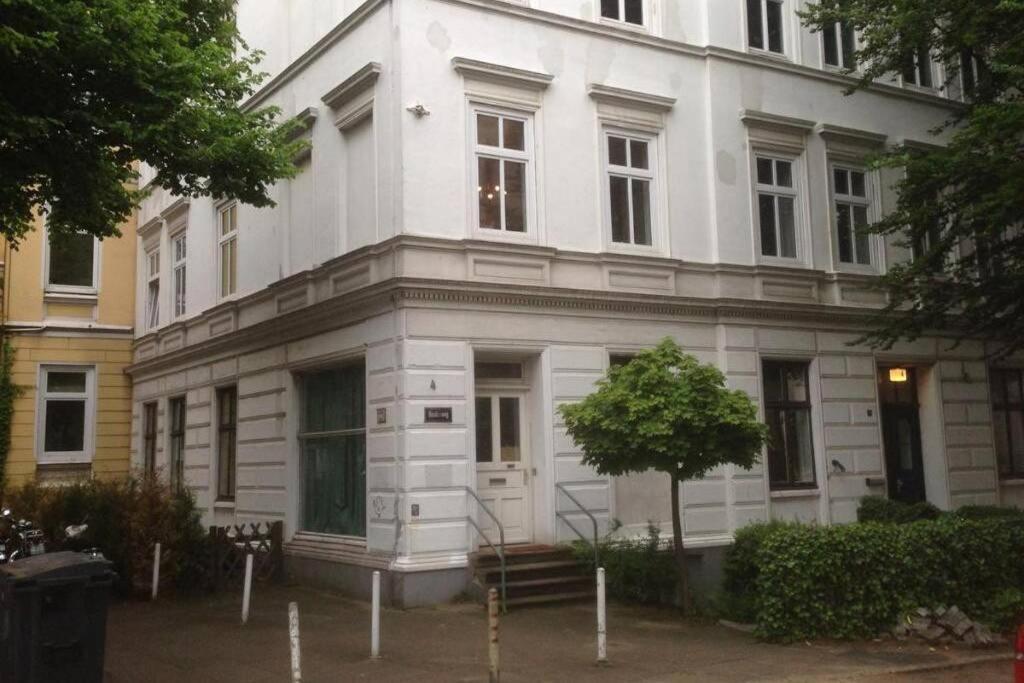 Gemuetliche 3-Zkb Wc Souterrainwohnung In Bestlage Hamburg Exterior foto