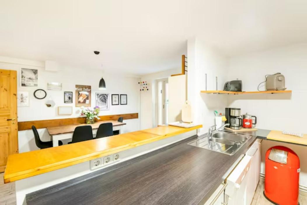 Gemuetliche 3-Zkb Wc Souterrainwohnung In Bestlage Hamburg Exterior foto
